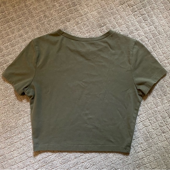 🦋4/$20 SALE - wild fable tee in olive green - Picture 5 of 5